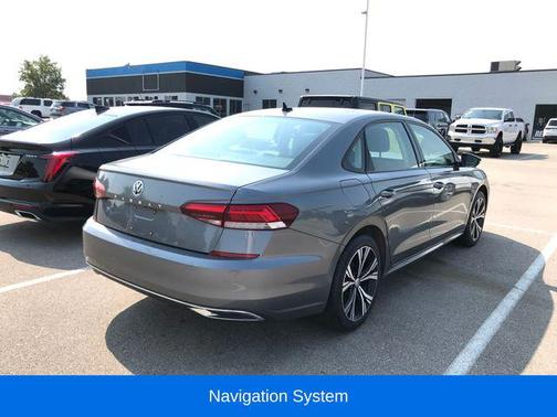 2022 Volkswagen Passat 2.0T Limited Edition