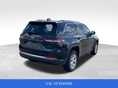 Diamond Black Crystal Pearlcoat 2023 Jeep Grand Cherokee Limited