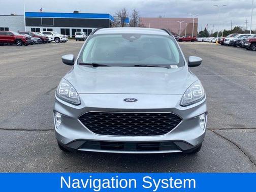 Iconic Silver Metallic 2022 Ford Escape Titanium