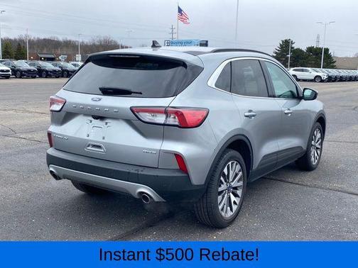 Iconic Silver Metallic 2022 Ford Escape Titanium