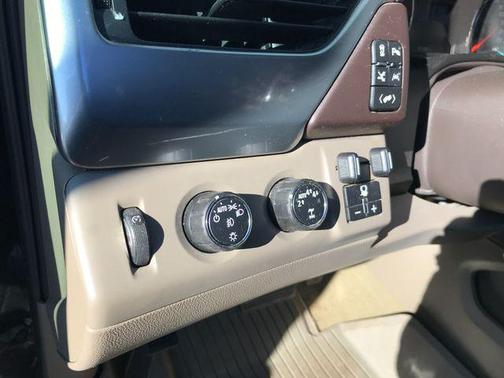 2018 Chevrolet Suburban Premier