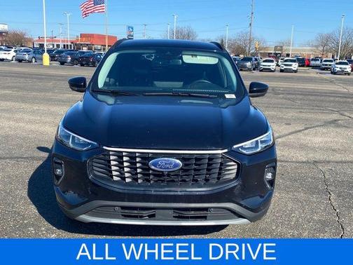 Agate Black Metallic 2023 Ford Escape Platinum