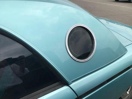 2002 Ford Thunderbird Base