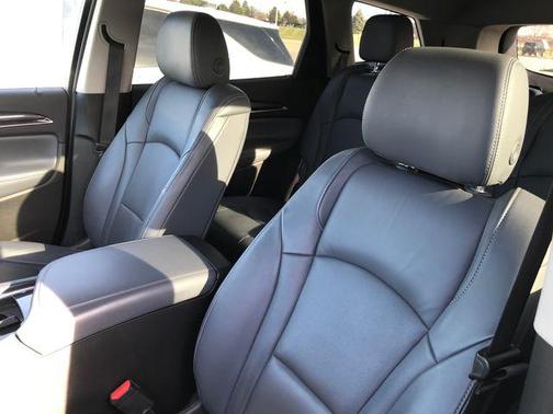 2021 Buick Enclave AWD Essence