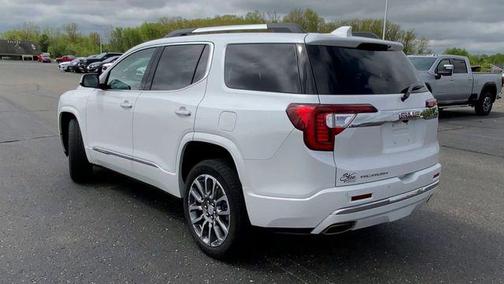 2022 GMC Acadia Denali