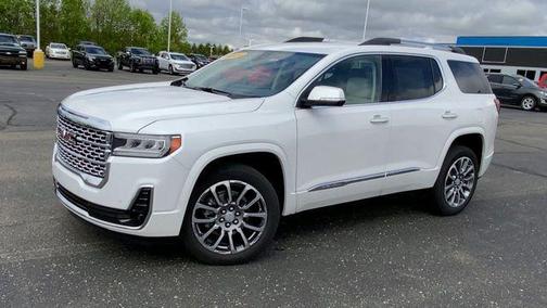 2022 GMC Acadia Denali