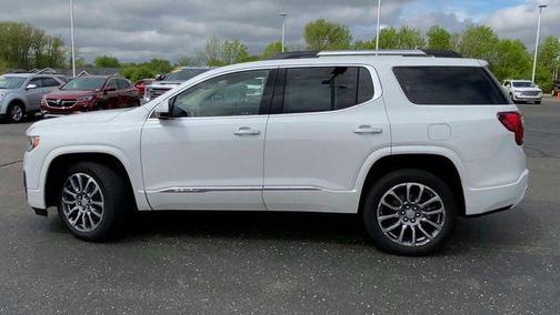 2022 GMC Acadia Denali