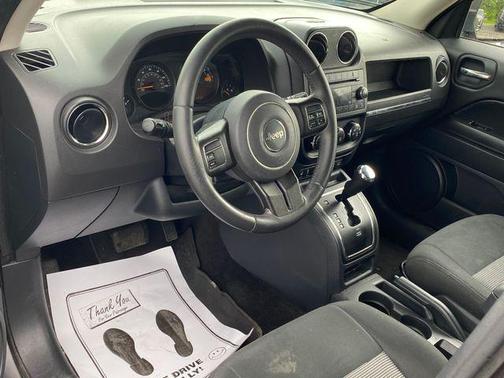 Granite Crystal Metallic Clearcoat 2015 Jeep Patriot Latitude
