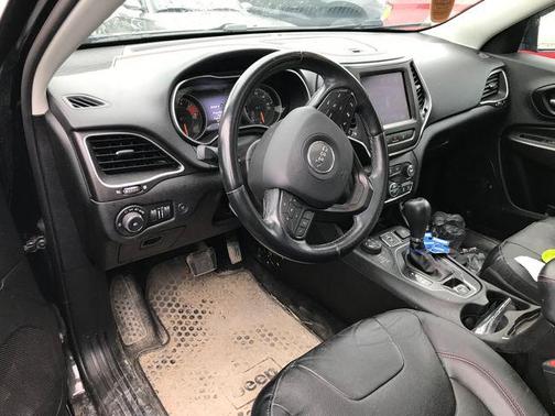 2021 Jeep Cherokee Trailhawk