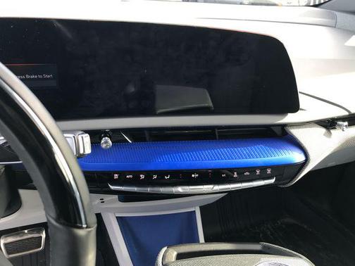 2025 Cadillac OPTIQ Sport 2 AWD