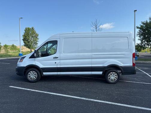 2021 Ford Transit-250 Base
