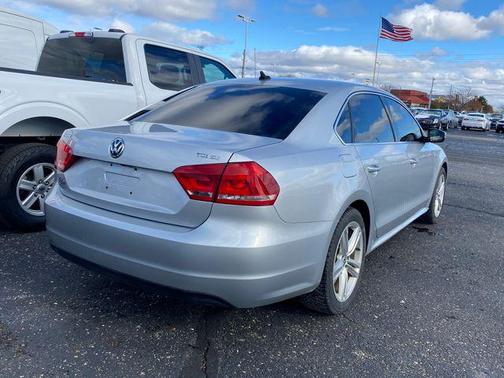 2014 Volkswagen Passat 2.0L TDI DSG SE w/Sunroof