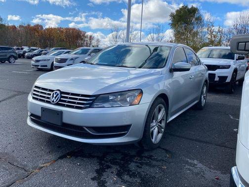 2014 Volkswagen Passat 2.0L TDI DSG SE w/Sunroof