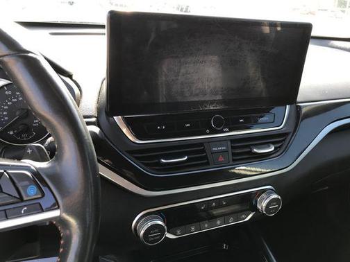 2023 Nissan Altima SR Intelligent AWD