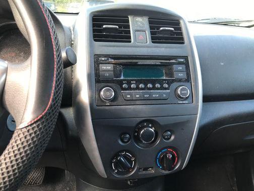 2016 Nissan Versa 1.6 SV