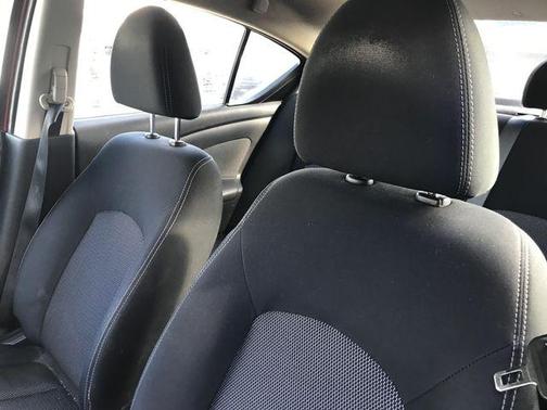 2016 Nissan Versa 1.6 SV