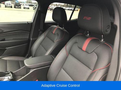 Summit White 2025 Chevrolet Trax FWD 2RS