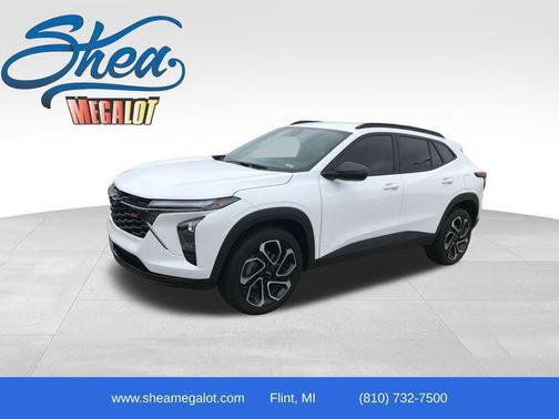 Summit White 2025 Chevrolet Trax FWD 2RS