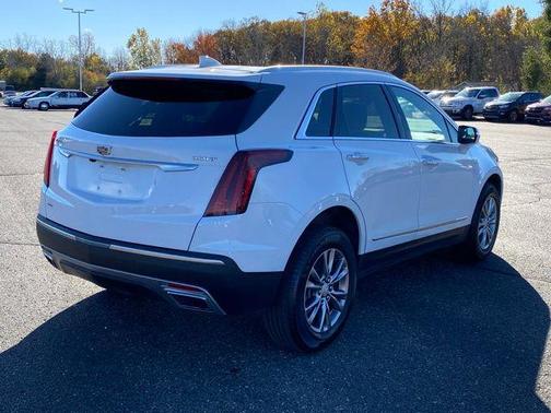 2022 Cadillac XT5 Premium Luxury