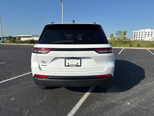 2022 Jeep Grand Cherokee Altitude