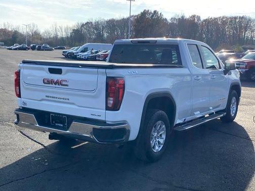 2022 GMC Sierra 1500 SLE