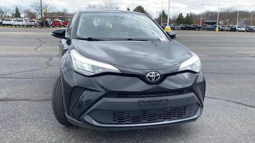 2022 Toyota C-HR XLE