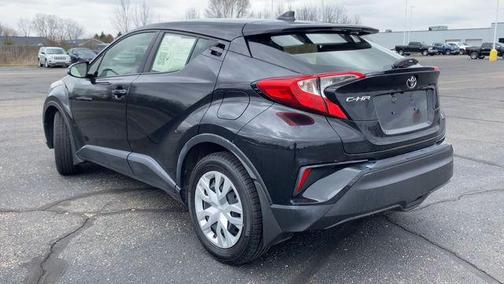 2022 Toyota C-HR XLE