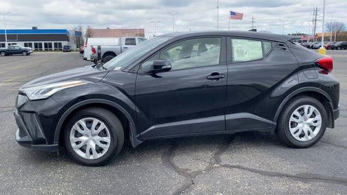 2022 Toyota C-HR XLE