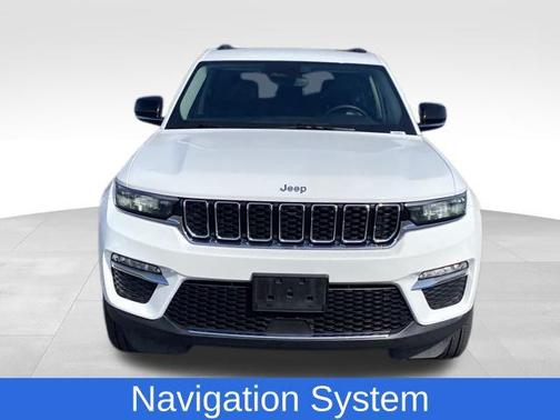 Bright White Clearcoat 2023 Jeep Grand Cherokee Limited