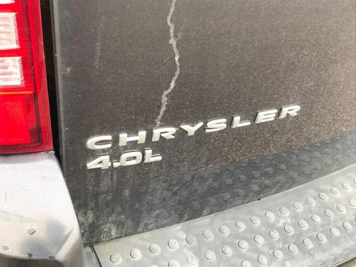 2010 Chrysler Town & Country Touring