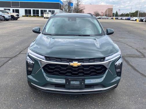 Cypress Gray 2025 Chevrolet Trax LT