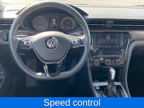 2022 Volkswagen Passat 2.0T Limited Edition
