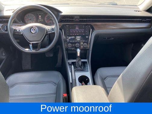 2022 Volkswagen Passat 2.0T Limited Edition