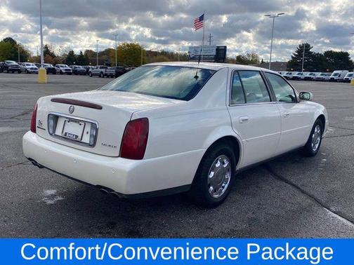 2000 Cadillac DeVille Base