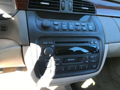 2000 Cadillac DeVille Base