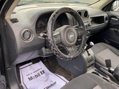 Black Clearcoat 2015 Jeep Patriot Sport