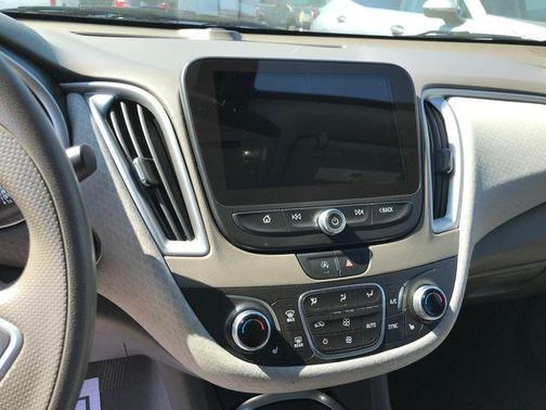 Tan 2022 Chevrolet Malibu LT