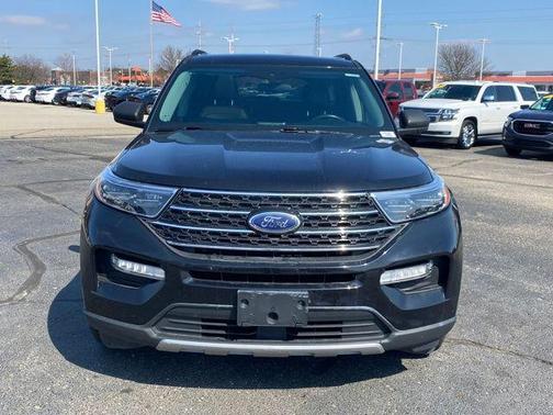 Agate Black Metallic 2023 Ford Explorer XLT