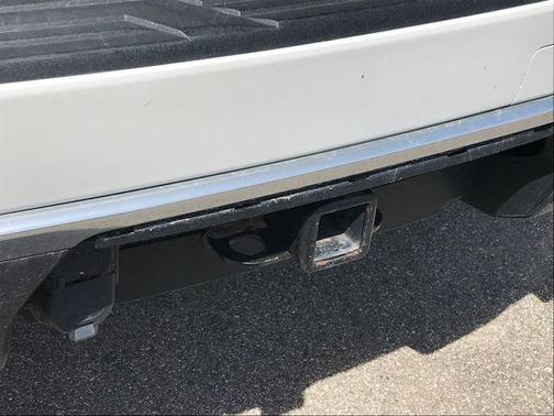 White Frost Tricoat 2021 GMC Yukon Denali