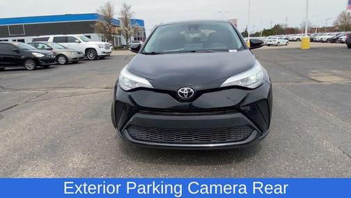 2022 Toyota C-HR XLE