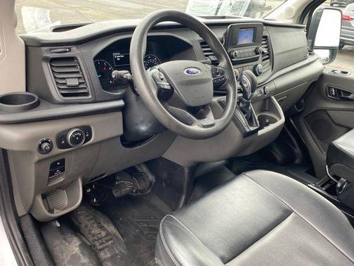 2022 Ford Transit-250 Base