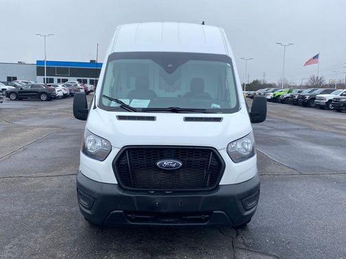 2022 Ford Transit-250 Base