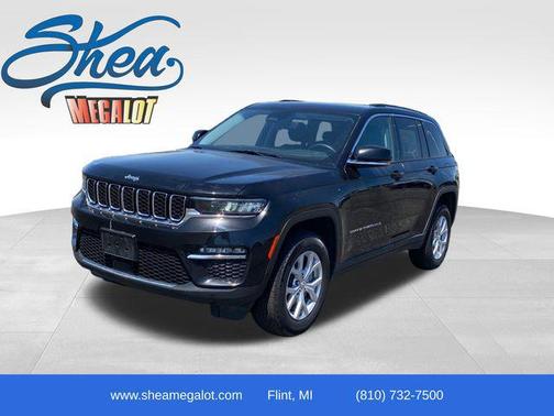 Diamond Black Crystal Pearlcoat 2023 Jeep Grand Cherokee Limited