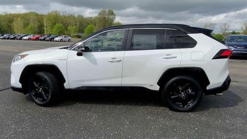 2019 Toyota RAV4 Hybrid SE