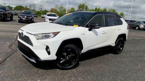 2019 Toyota RAV4 Hybrid SE