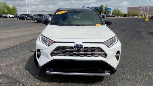 2019 Toyota RAV4 Hybrid SE