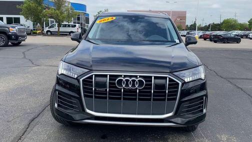 2024 Audi Q7 45 Premium Plus