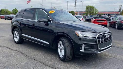 2024 Audi Q7 45 Premium Plus