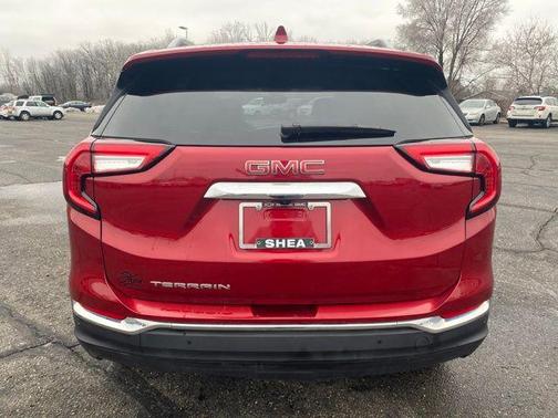 2023 GMC Terrain SLT