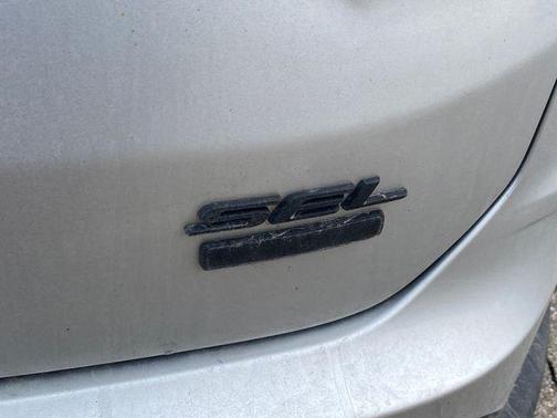 Ingot Silver Metallic 2019 Ford Edge SEL